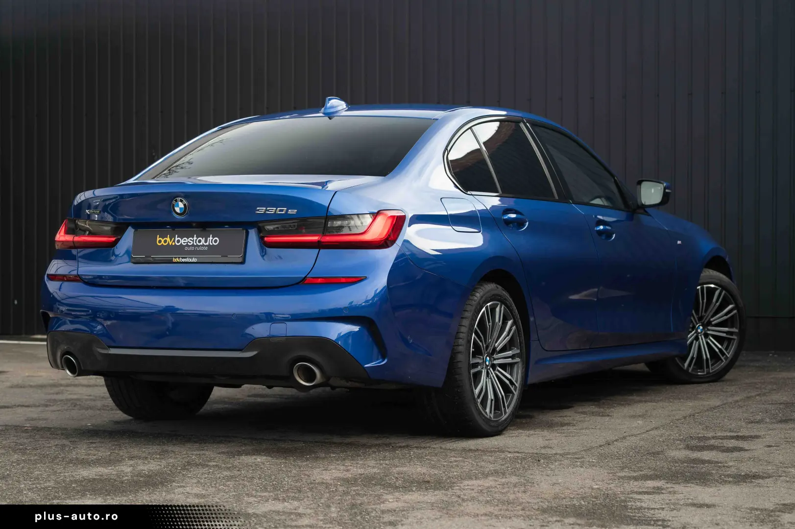 BMW Seria 3 330e xDrive Aut. M Sport