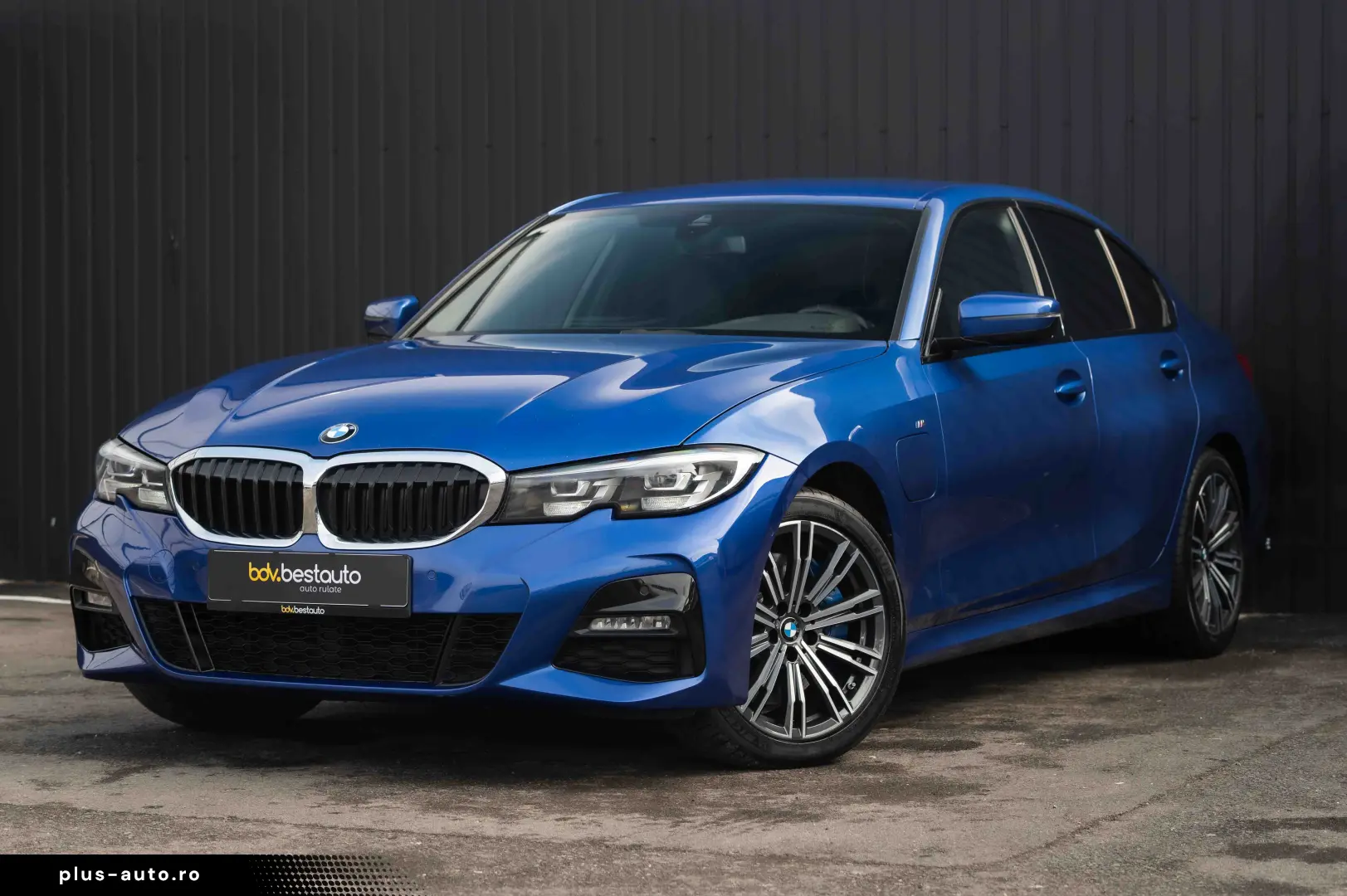 BMW Seria 3 330e xDrive Aut. M Sport