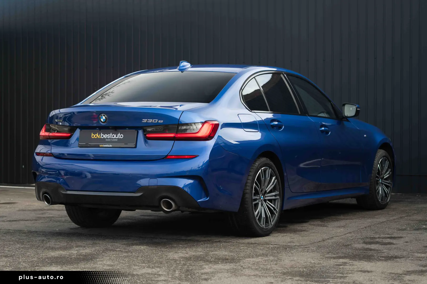 BMW Seria 3 330e xDrive Aut. M Sport