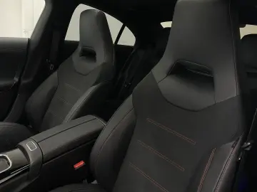 MERCEDES-BENZ CLA 220 d Coupé AMG