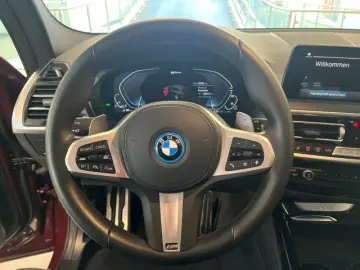 BMW X3 xDrive 30e M Sportpaket Pano Navi LED HK Soun