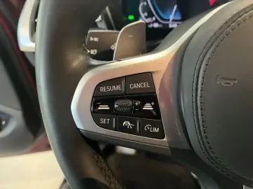 BMW X3 xDrive 30e M Sportpaket Pano Navi LED HK Soun