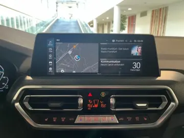 BMW X3 xDrive 30e M Sportpaket Pano Navi LED HK Soun