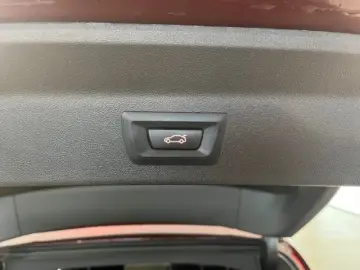 BMW X3 xDrive 30e M Sportpaket Pano Navi LED HK Soun