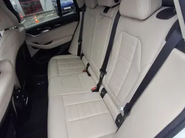 BMW X3 xDrive20d AT xLine