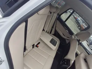 BMW X3 xDrive20d AT xLine