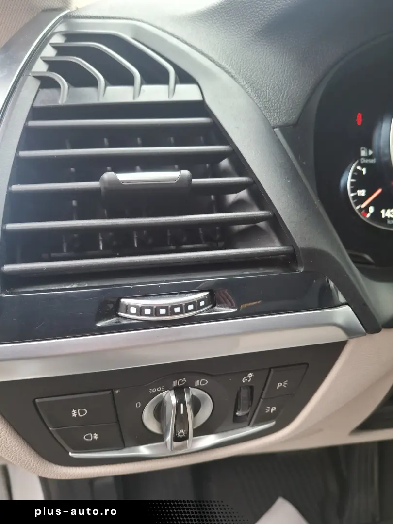 BMW X3 xDrive20d AT xLine