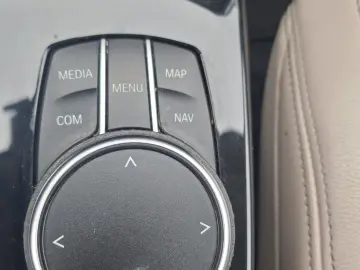 BMW X3 xDrive20d AT xLine