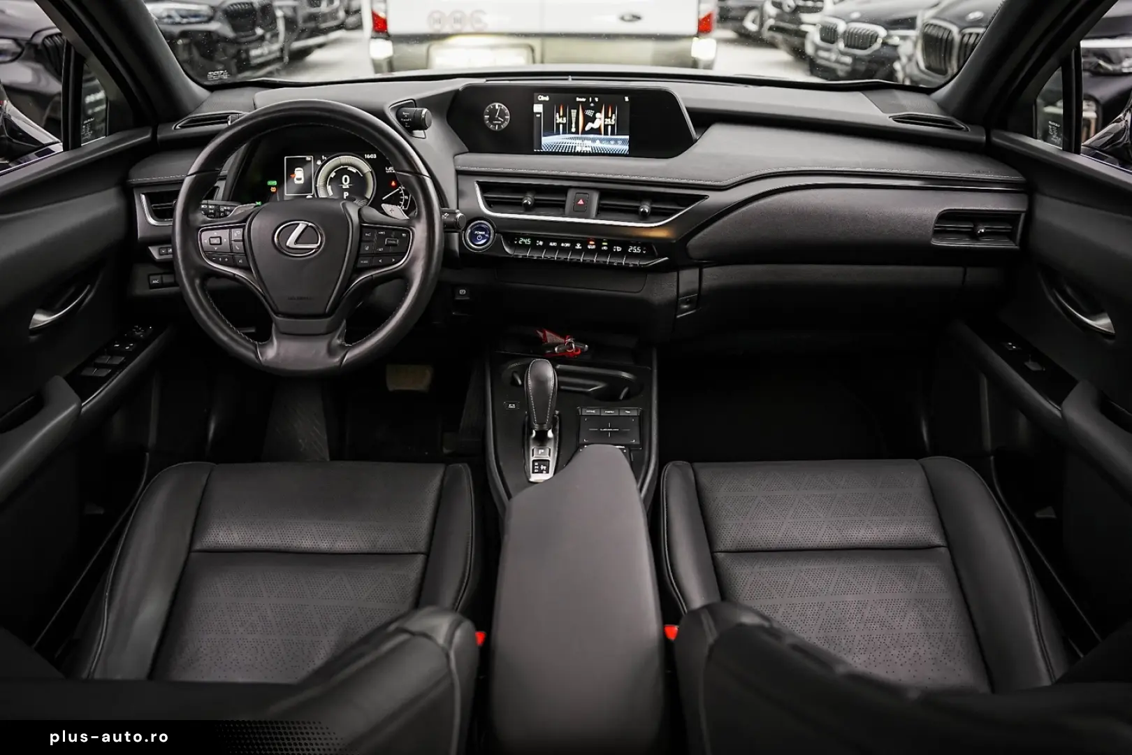 Lexus UX 300e Business