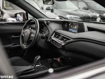 Lexus UX 300e Business