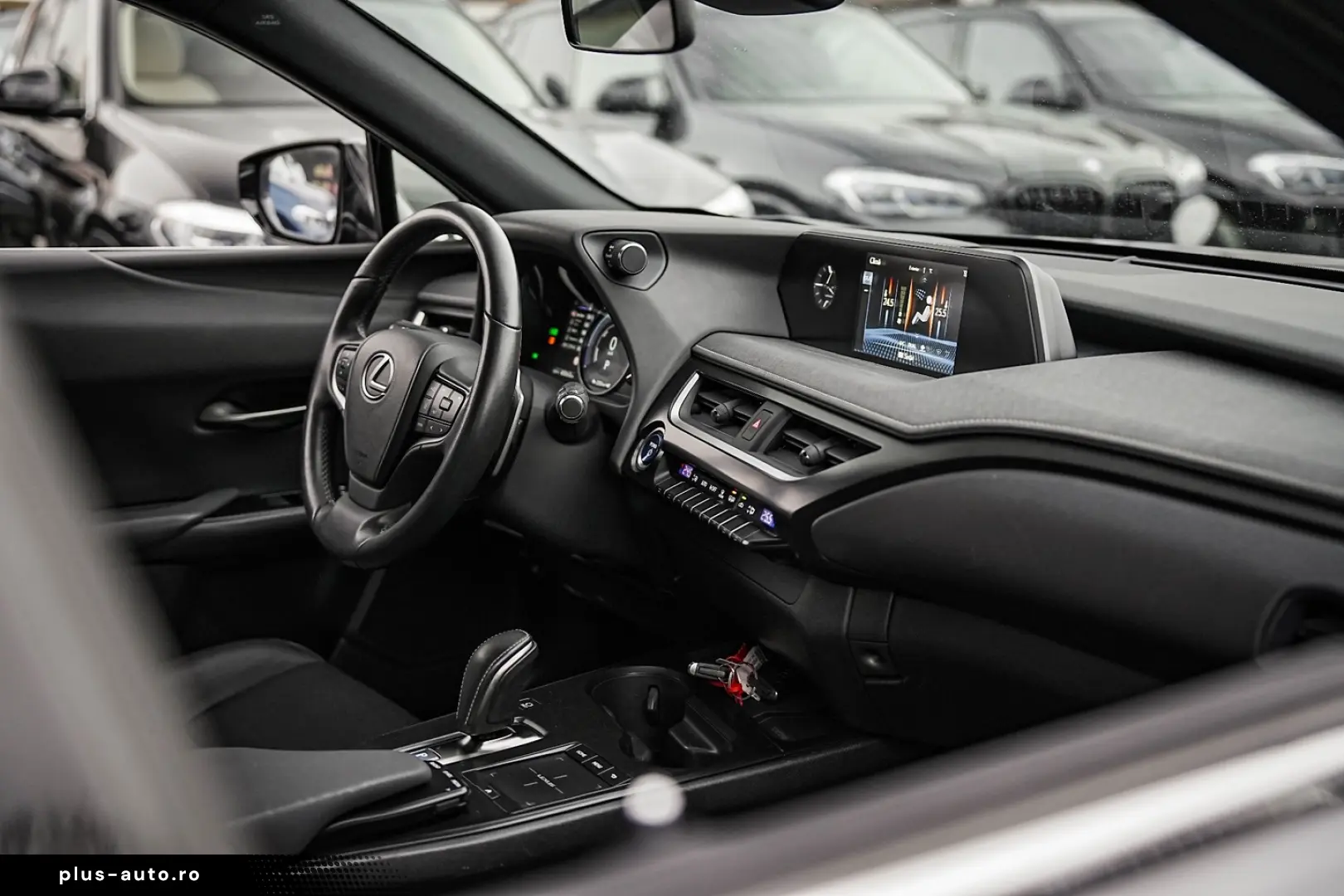 Lexus UX 300e Business