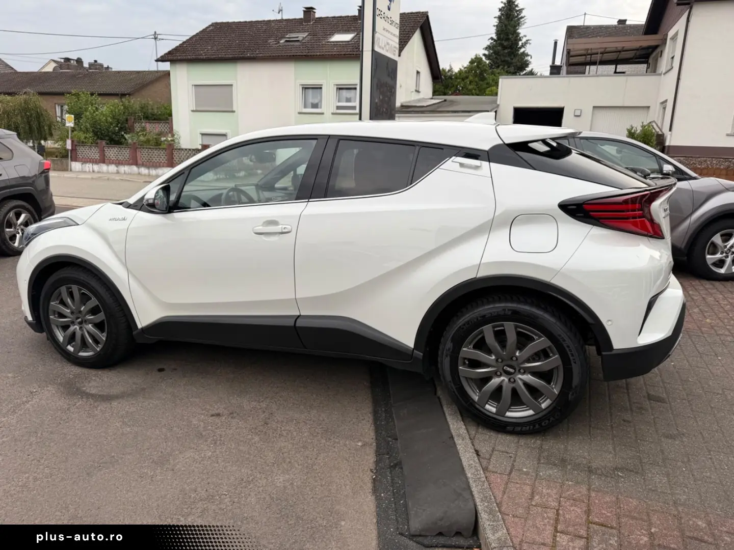 TOYOTA C-HR Hybrid Lounge