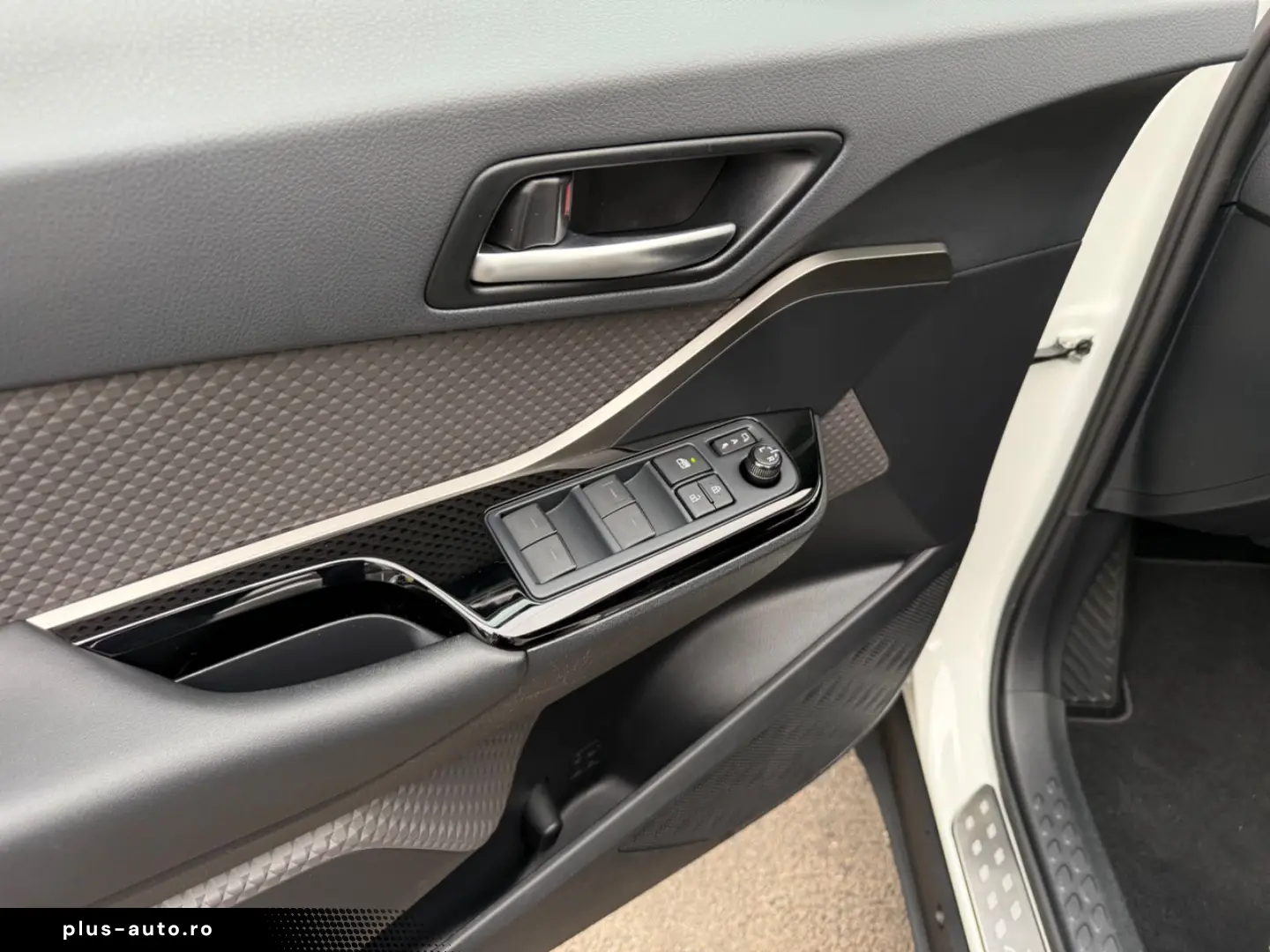 TOYOTA C-HR Hybrid Lounge