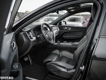 Volvo XC 60 Recharge T6 Twin Engine eAWD R-Design Expression