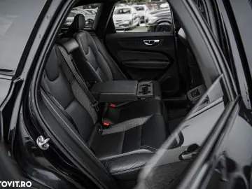 Volvo XC 60 Recharge T6 Twin Engine eAWD R-Design Expression