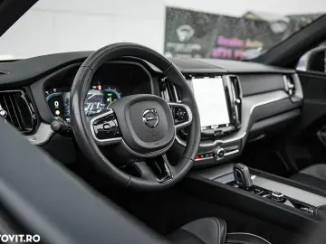 Volvo XC 60 Recharge T6 Twin Engine eAWD R-Design Expression