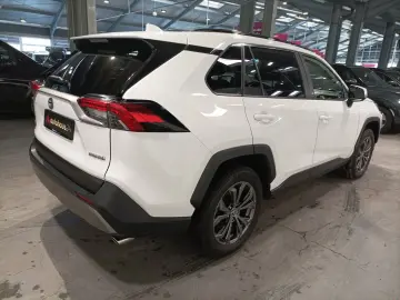 TOYOTA RAV4 2.5 VVT-i Hybrid Team D LED Navi PDC Sitzhz