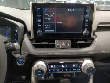 TOYOTA RAV4 2.5 VVT-i Hybrid Team D LED Navi PDC Sitzhz
