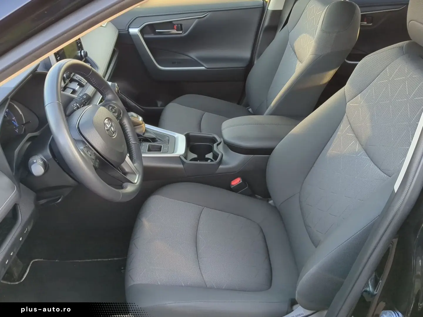 TOYOTA RAV4 2.5 D Team Deutschland ACC AUT LED Navi PDC