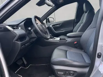TOYOTA RAV 4 2.5 4x4 Hybrid Style Selection