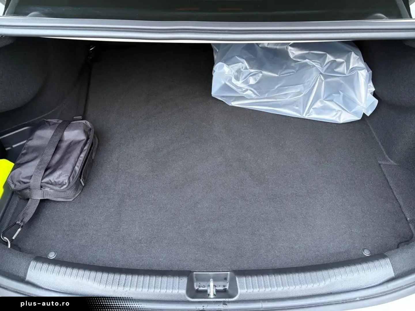 MERCEDES-BENZ C 300 e AMG Memory Ambiente Winter-P. &hellip;