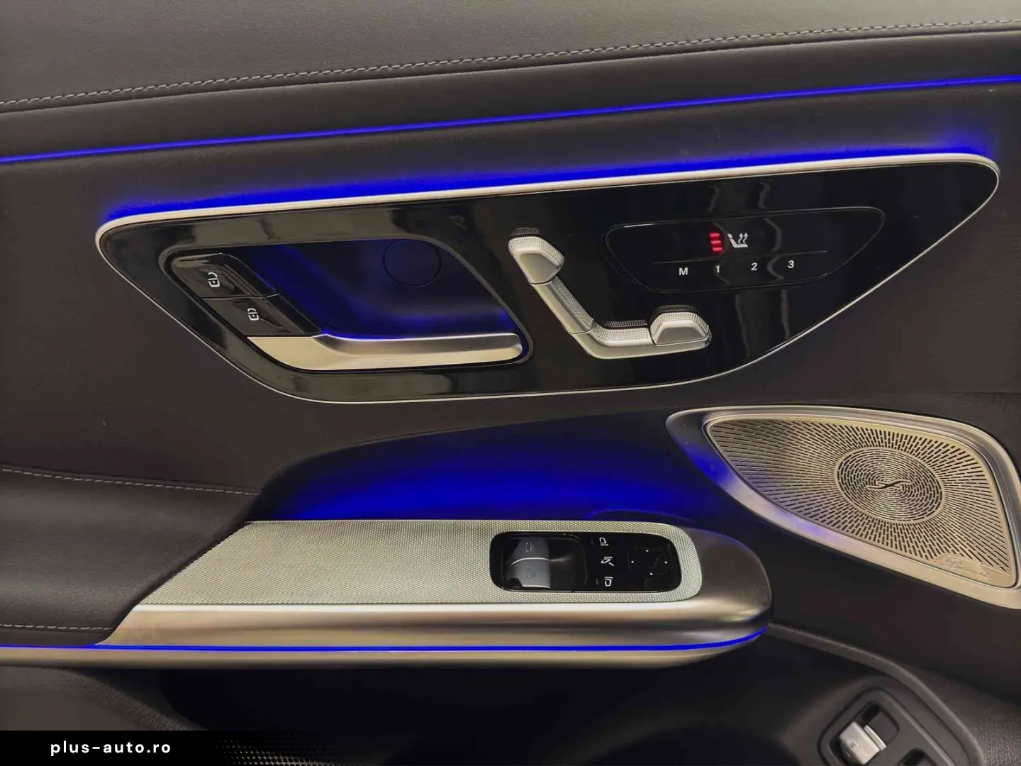 MERCEDES-BENZ CLE 300 e AMG-PLUS NIGHT PANO Burmester HUD