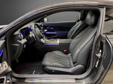 MERCEDES-BENZ CLE 300 e AMG-PLUS NIGHT PANO Burmester HUD