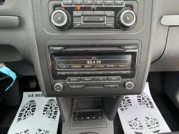 Volkswagen Touran 1.6 TDI Trendline BlueMotion