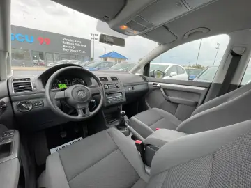 Volkswagen Touran 1.6 TDI Trendline BlueMotion