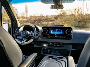 MERCEDES-BENZ Sprinter 319 CDI VIP Tourismus 8 1 Bus…