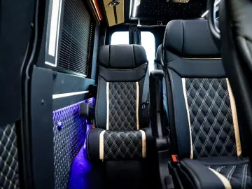 MERCEDES-BENZ Sprinter 319 CDI VIP Tourismus 8 1 Bus…