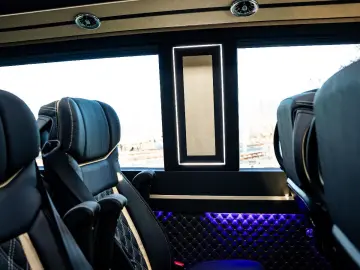 MERCEDES-BENZ Sprinter 319 CDI VIP Tourismus 8 1 Bus…