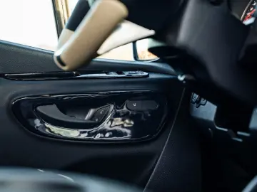 MERCEDES-BENZ Sprinter 319 CDI VIP Tourismus 8 1 Bus…