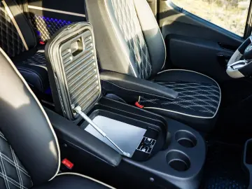 MERCEDES-BENZ Sprinter 319 CDI VIP Tourismus 8 1 Bus…