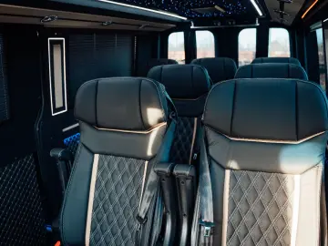 MERCEDES-BENZ Sprinter 319 CDI VIP Tourismus 8 1 Bus…