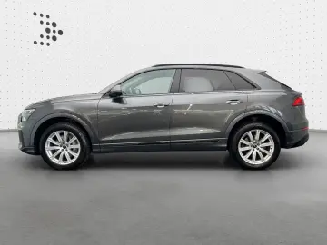 AUDI Q8 55 TFSI quattro S line Navi Matrix Alu AHK HU