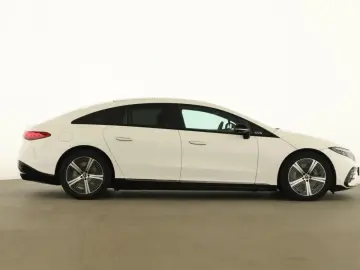 MERCEDES-BENZ EQS 350 AMG NIGHT AIRMATIC PANO DISTR HUD 360