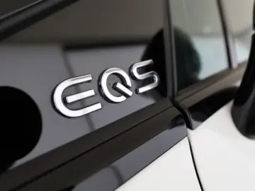 MERCEDES-BENZ EQS 350 AMG NIGHT AIRMATIC PANO DISTR HUD 360