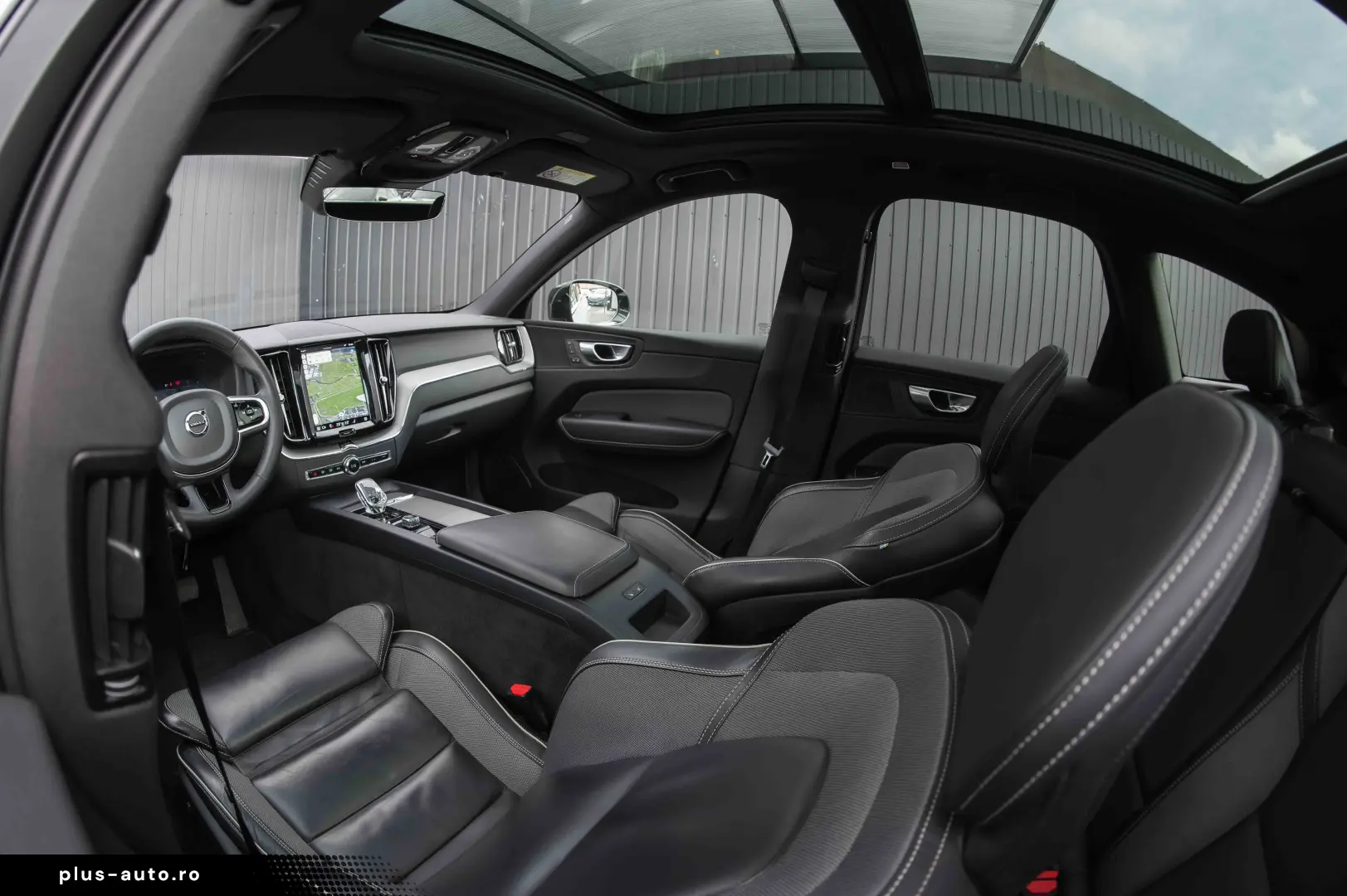 Volvo XC 60 B4 MHEV AT8 AWD R-Design