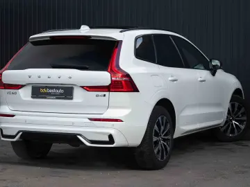 Volvo XC 60 B4 MHEV AT8 AWD R-Design