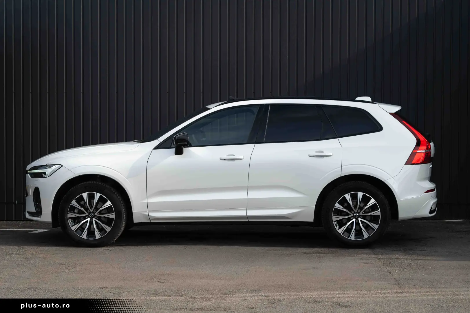 Volvo XC 60 B4 MHEV AT8 AWD R-Design