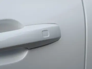 Volvo XC 60 B4 MHEV AT8 AWD R-Design