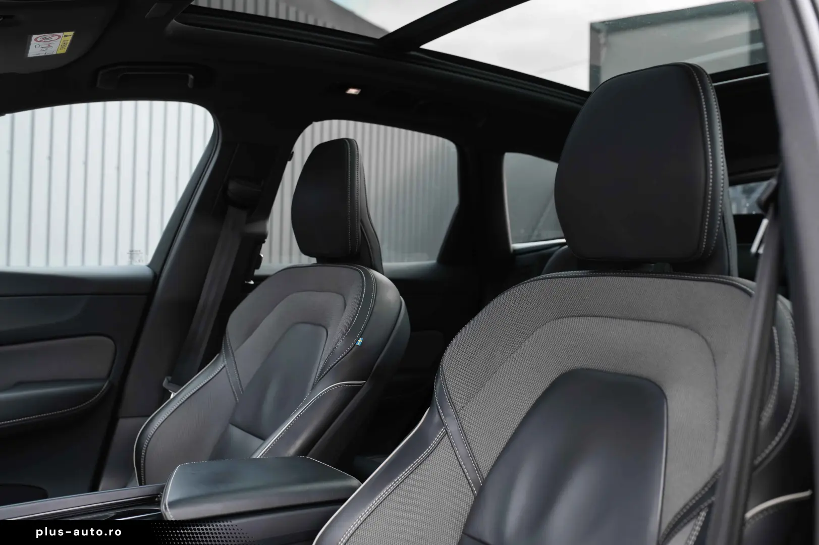 Volvo XC 60 B4 MHEV AT8 AWD R-Design