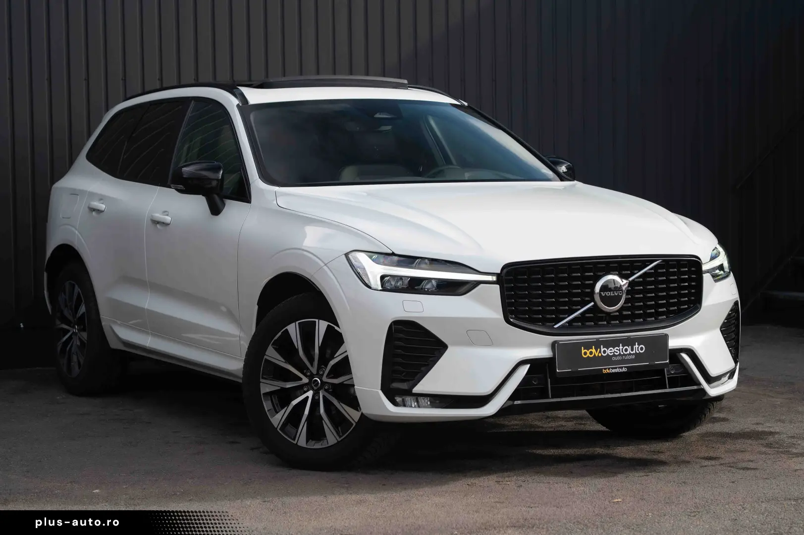 Volvo XC 60 B4 MHEV AT8 AWD R-Design