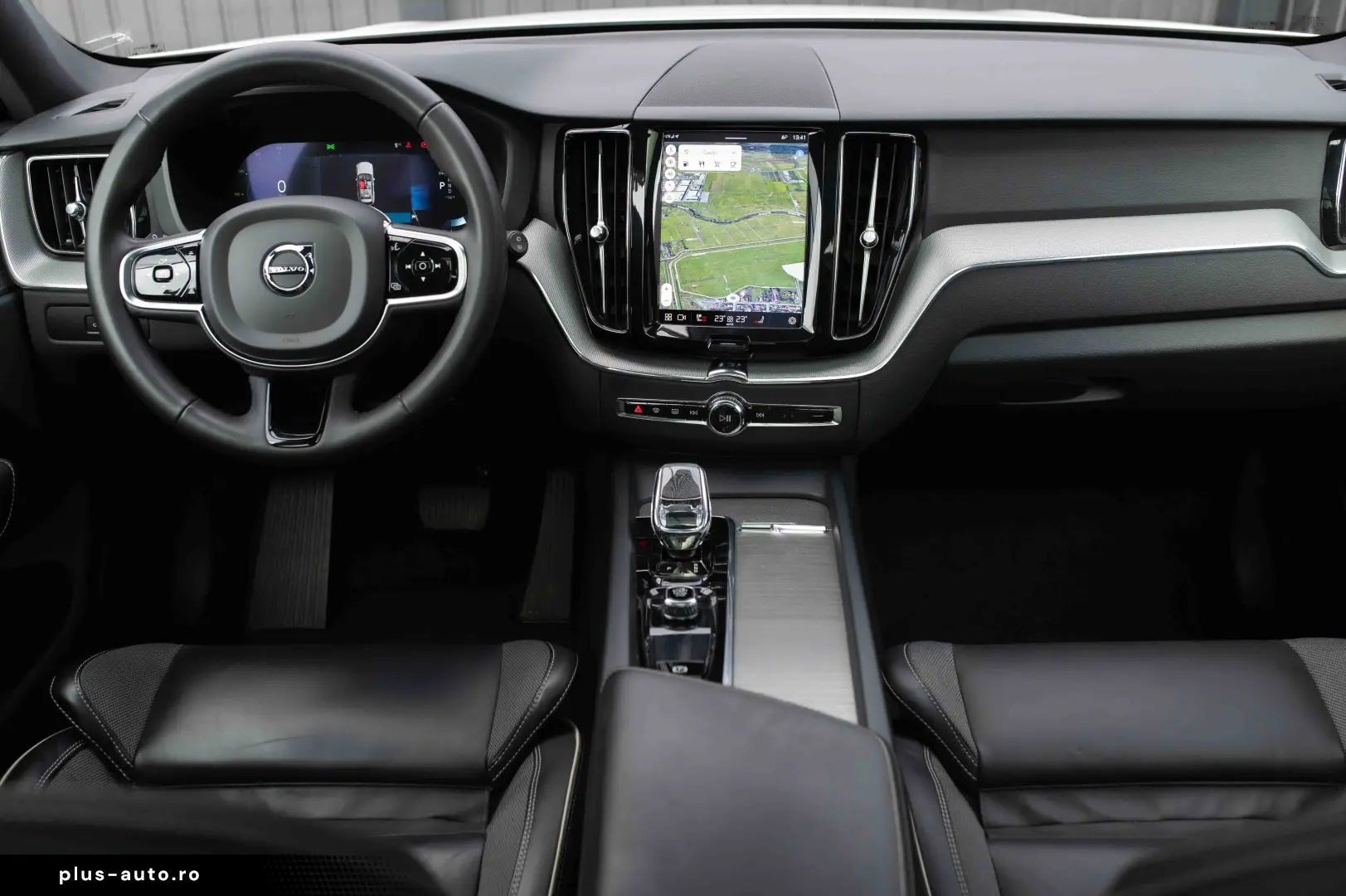 Volvo XC 60 B4 MHEV AT8 AWD R-Design