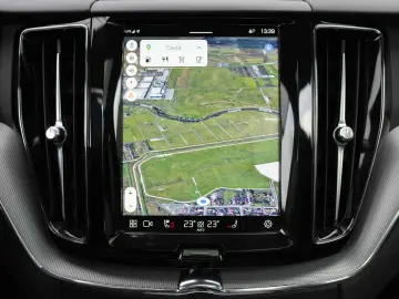 Volvo XC 60 B4 MHEV AT8 AWD R-Design