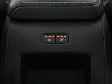 Volvo XC 60 B4 MHEV AT8 AWD R-Design