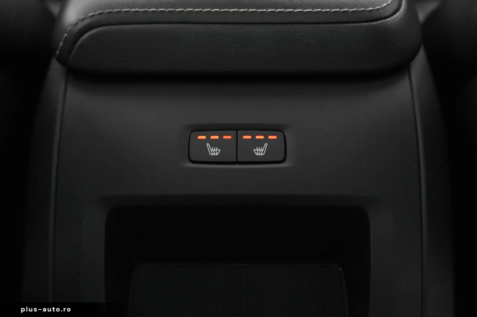 Volvo XC 60 B4 MHEV AT8 AWD R-Design