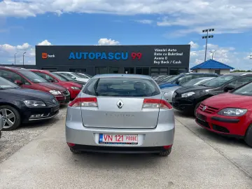 Renault Laguna 2.0 dCi Base