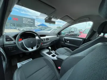 Renault Laguna 2.0 dCi Base